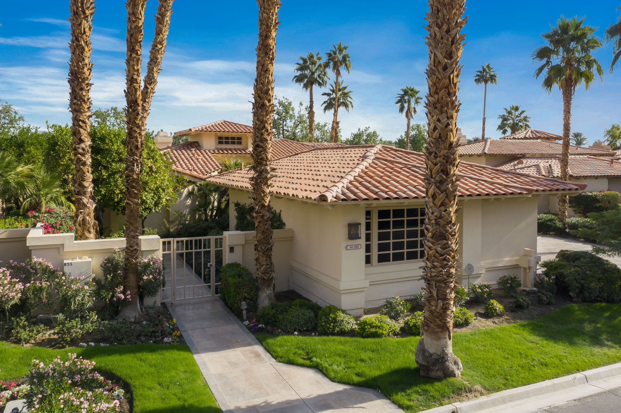  54550 Riviera, La Quinta, CA 92253, US
