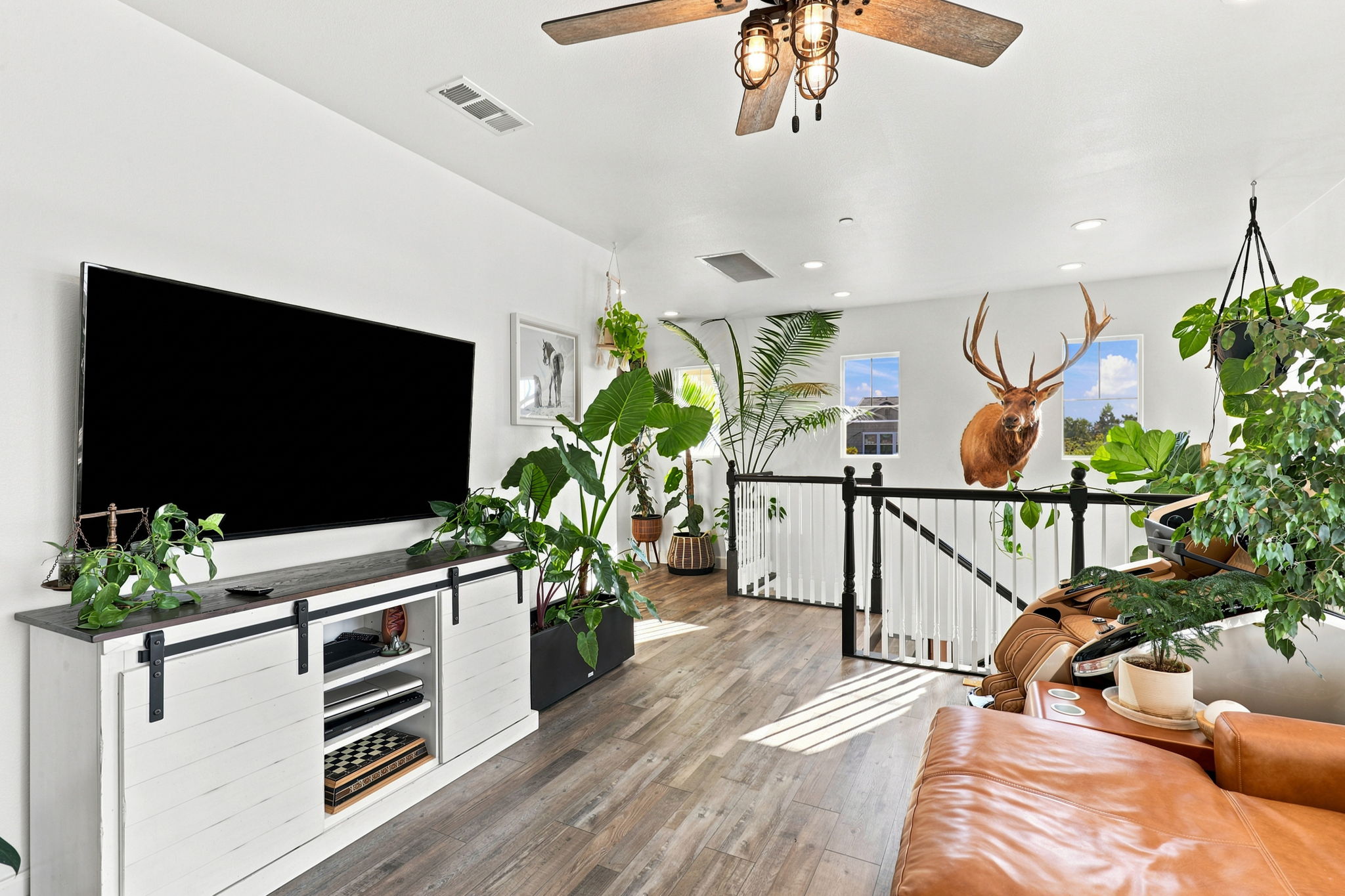 011_F8_5456 Mountain Ridge Ct
