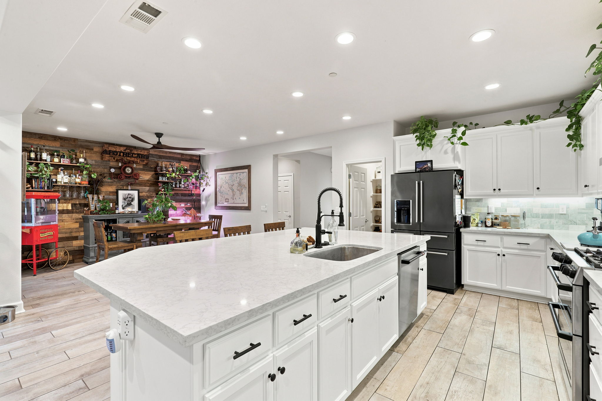 015_F8_5456 Mountain Ridge Ct