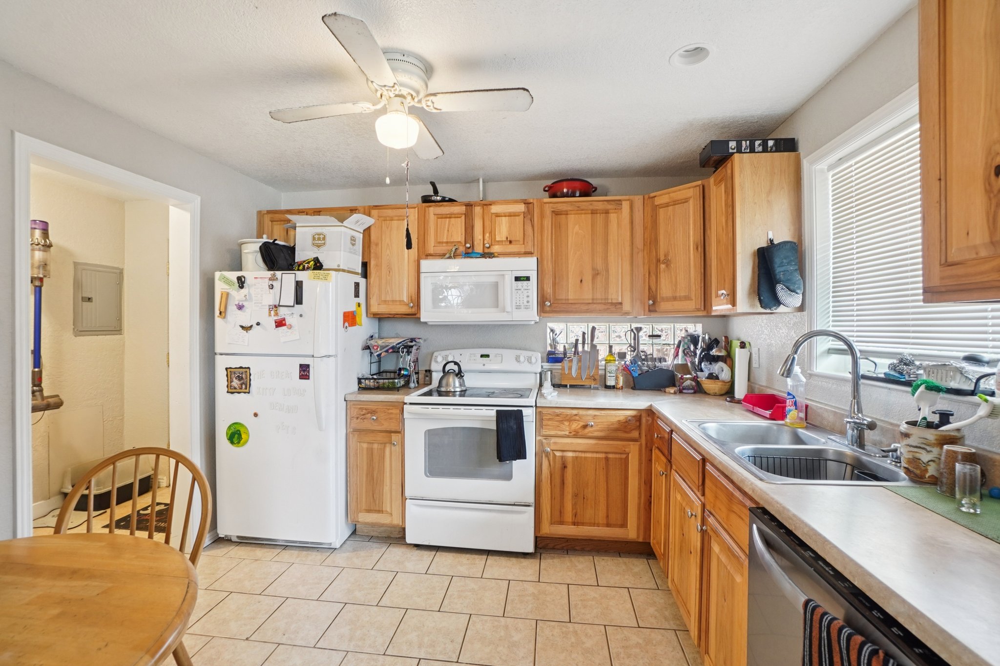 5455 E 36th Ave-S0704-006.jpg