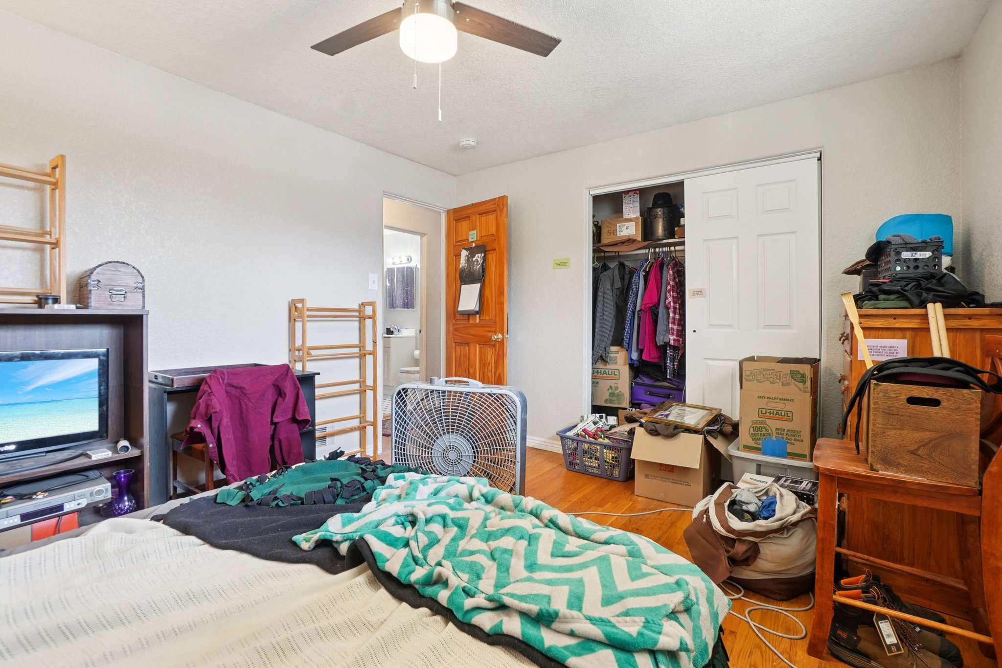 5455 E 36th Ave-S0704-012.jpg