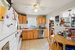 5455 E 36th Ave-S0704-007.jpg