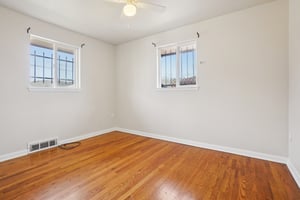 5457 E 36th Ave-S0704-016.jpg