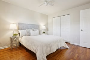 5457 E 36th Ave-S0704-019.jpg