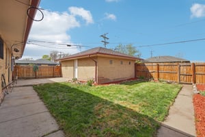 5457 E 36th Ave-S0704-023.jpg