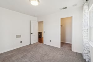 White Oak Ln-S2102-041.jpg