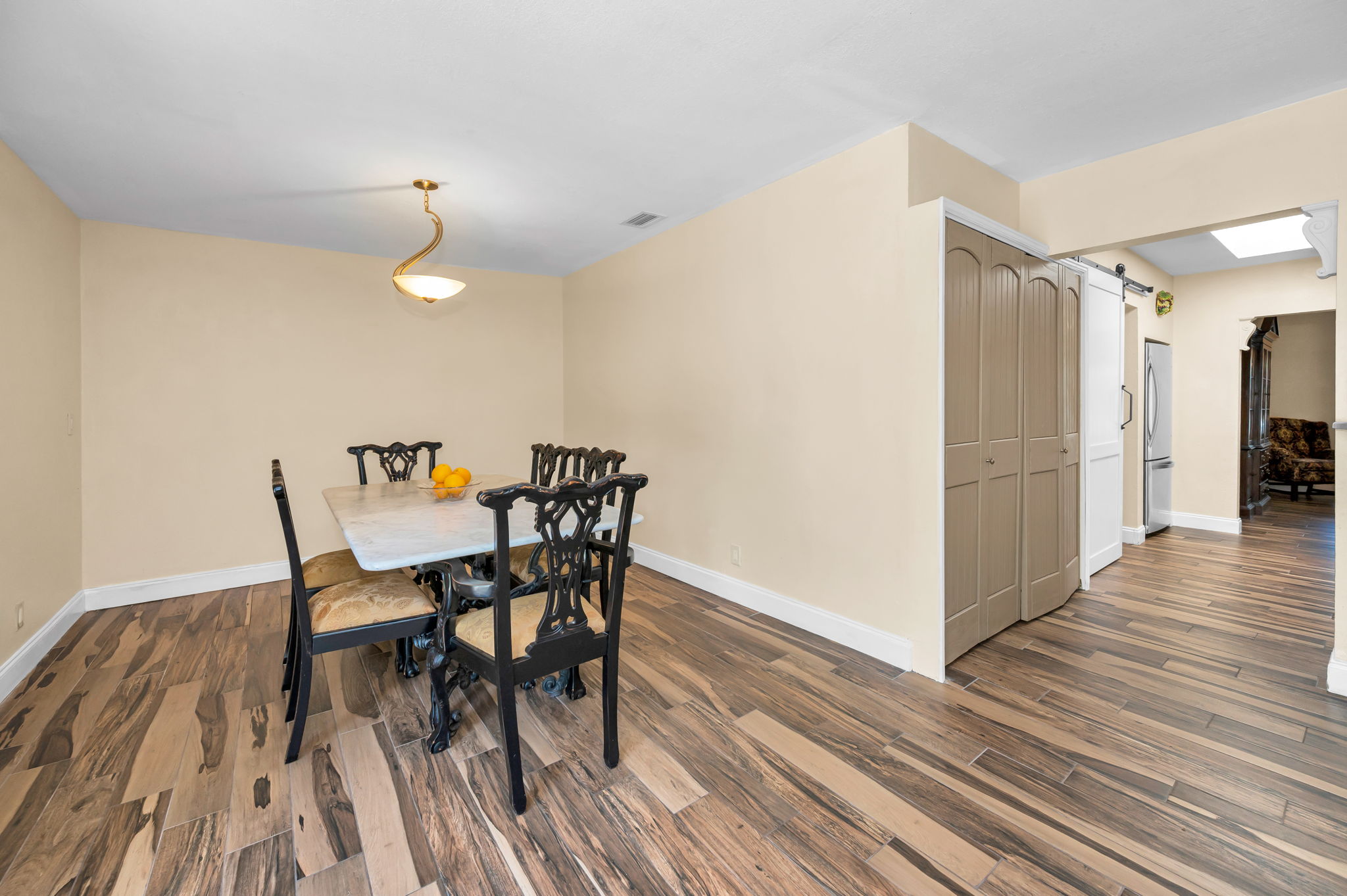 Dining Room50