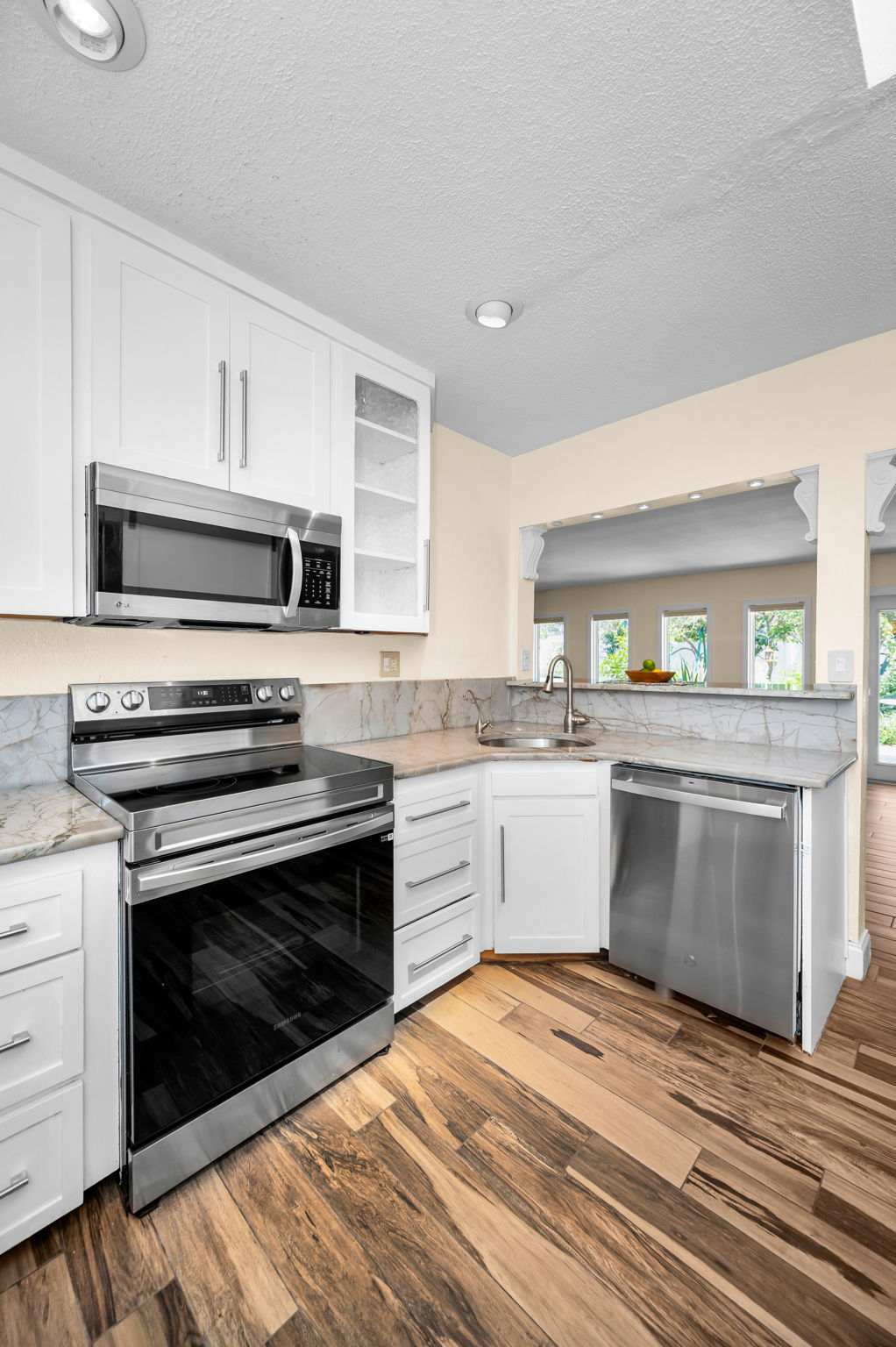 Kitchen54
