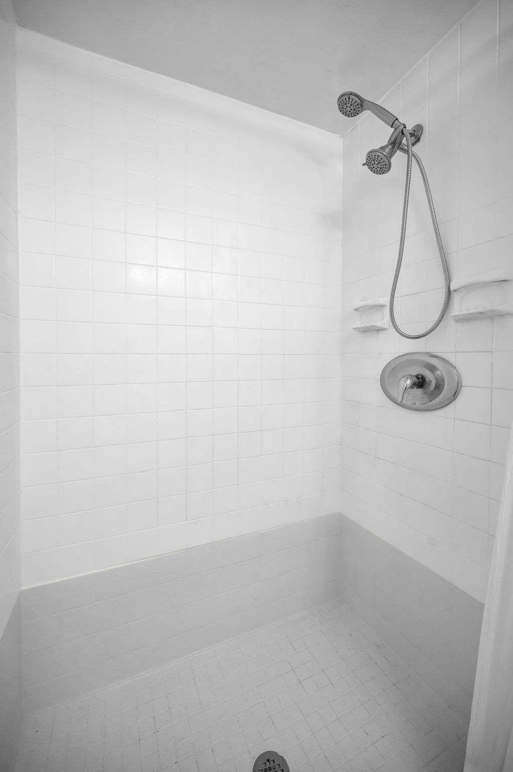 Master Bathroom51