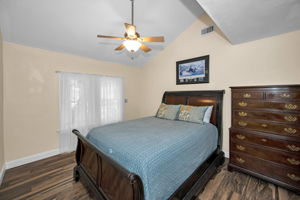 Master Bedroom50