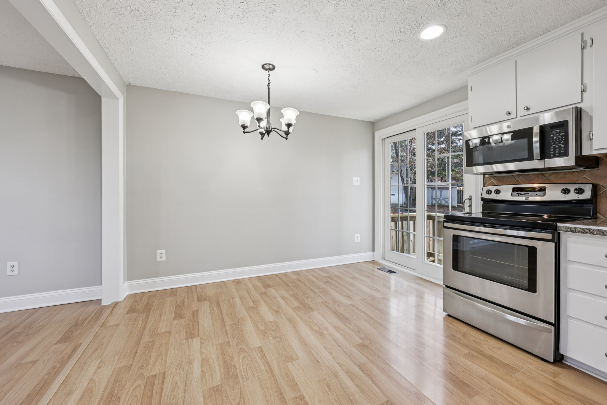 Rockbridge Dr-S0412-012.jpg