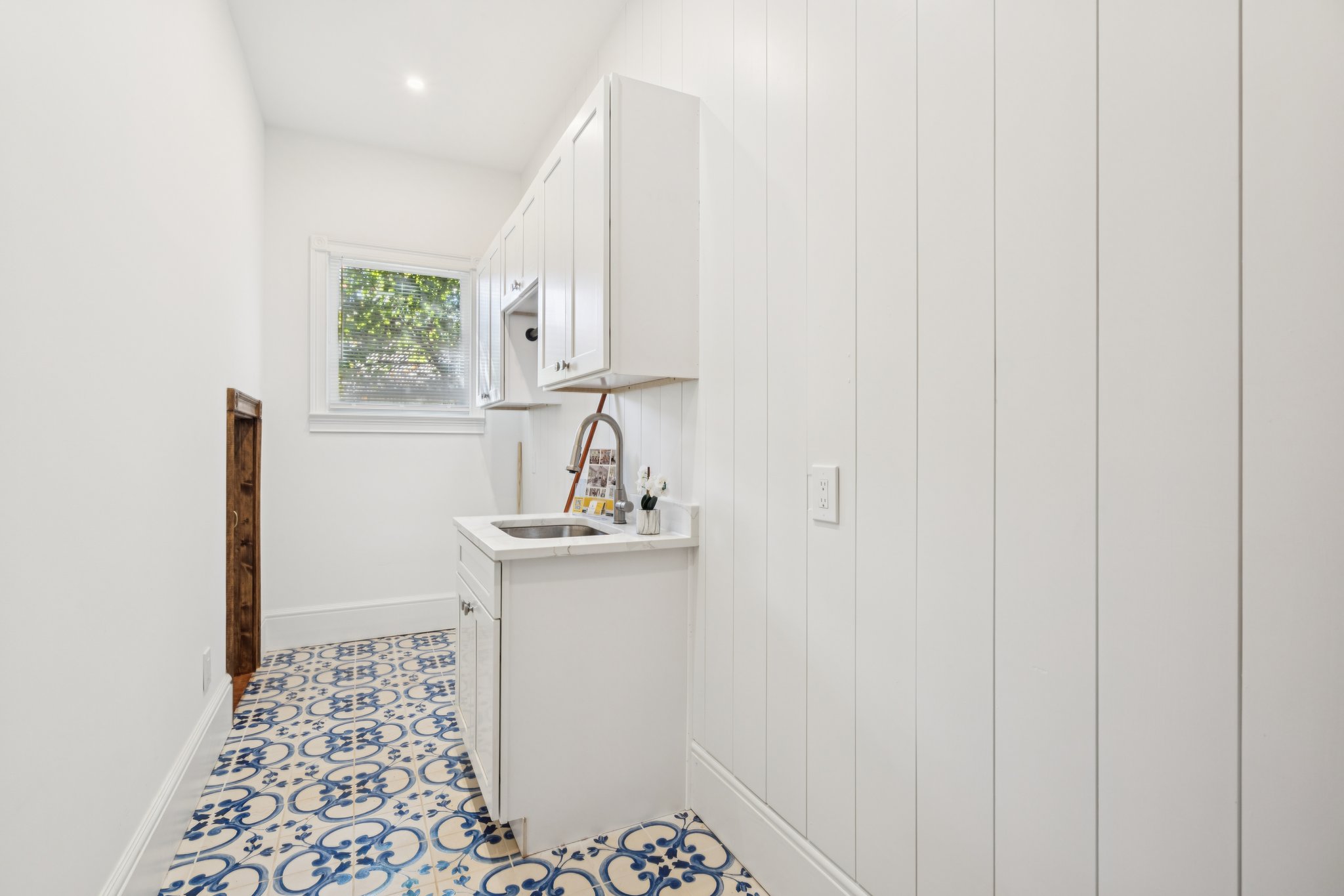 Local_Flavor_films-546 Waldo St SE, Atlanta, GA 30312-236.jpg