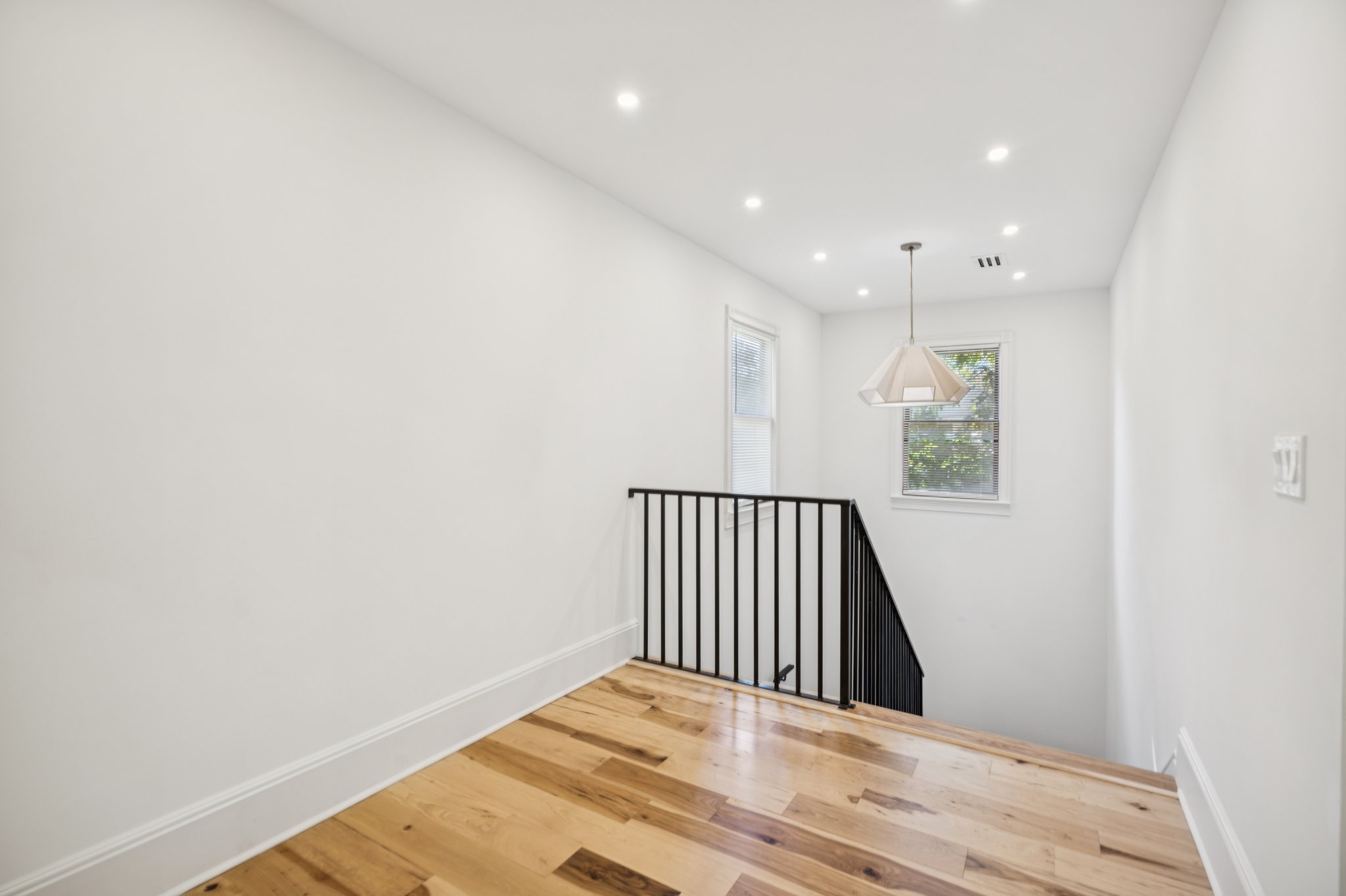 Local_Flavor_films-546 Waldo St SE, Atlanta, GA 30312-261.jpg