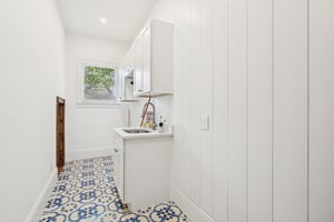 Local_Flavor_films-546 Waldo St SE, Atlanta, GA 30312-236.jpg