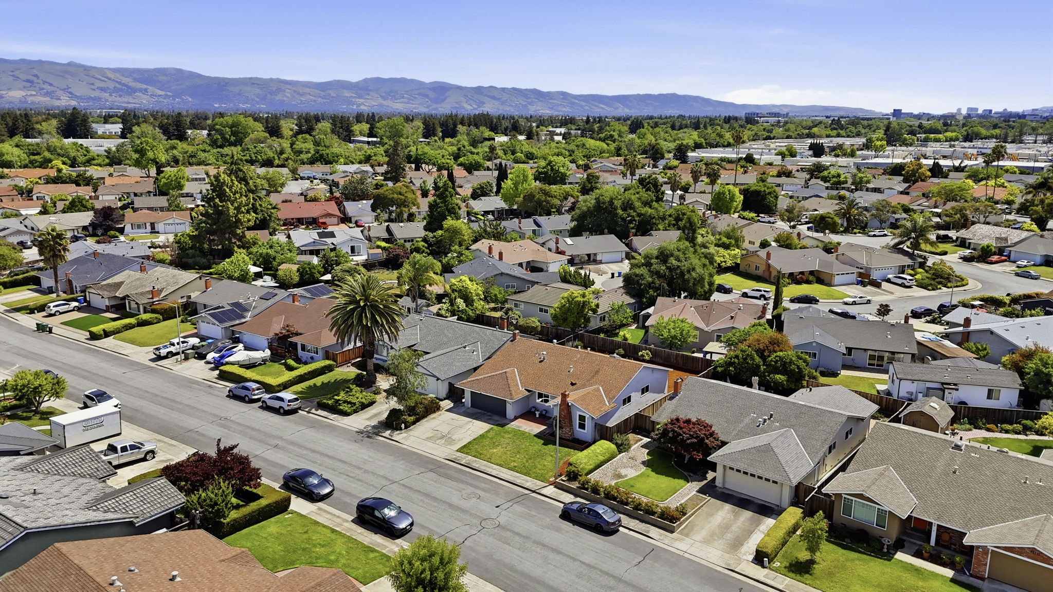 011_F8_AERIAL_546 Woodstock Way
