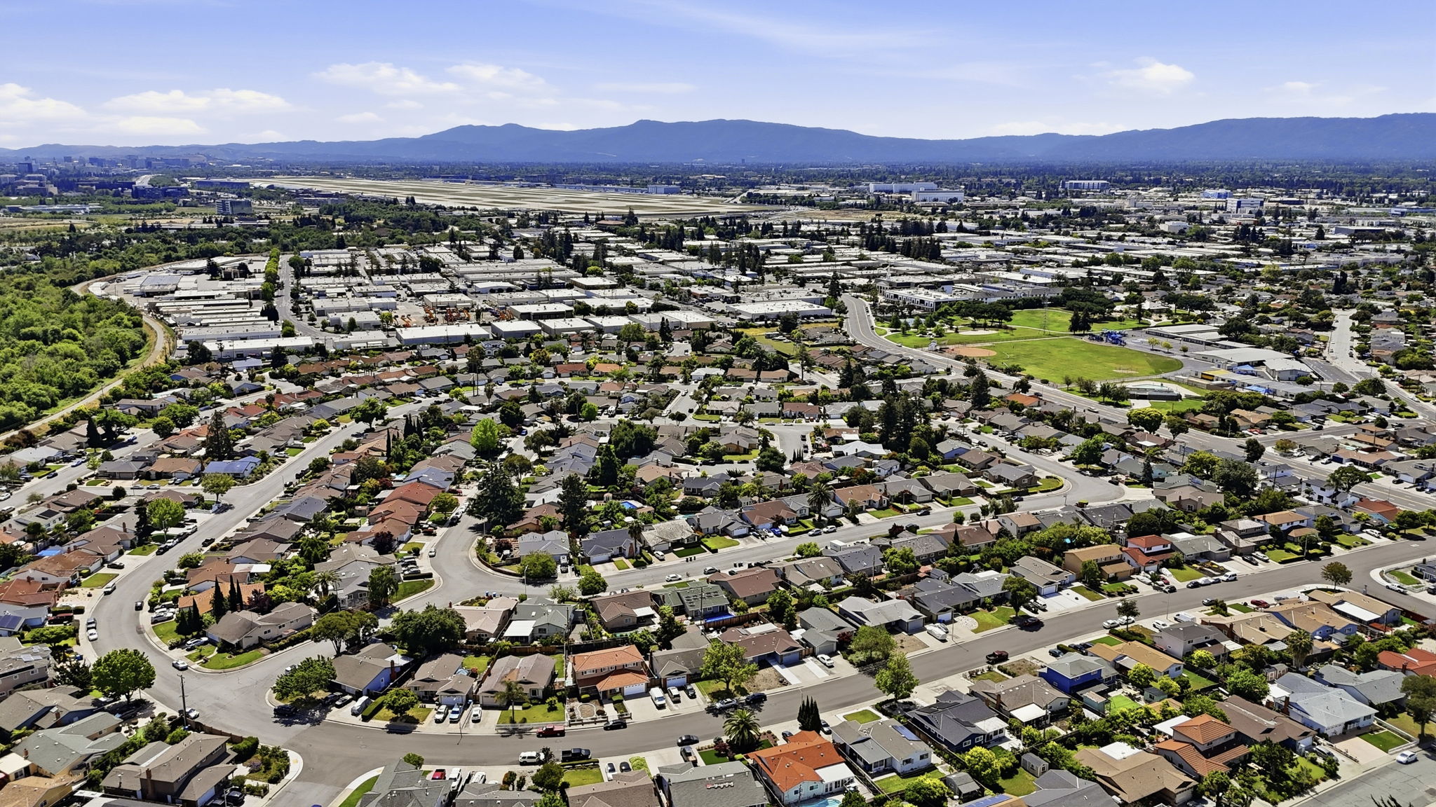 020_F8_AERIAL_546 Woodstock Way