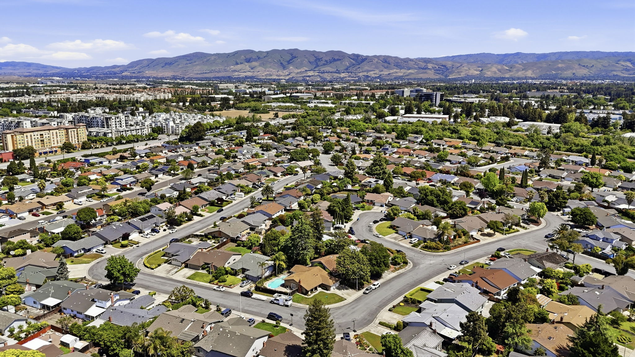 022_F8_AERIAL_546 Woodstock Way