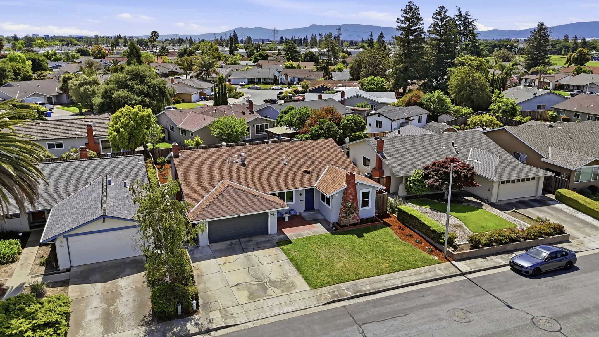 008_F8_AERIAL_546 Woodstock Way