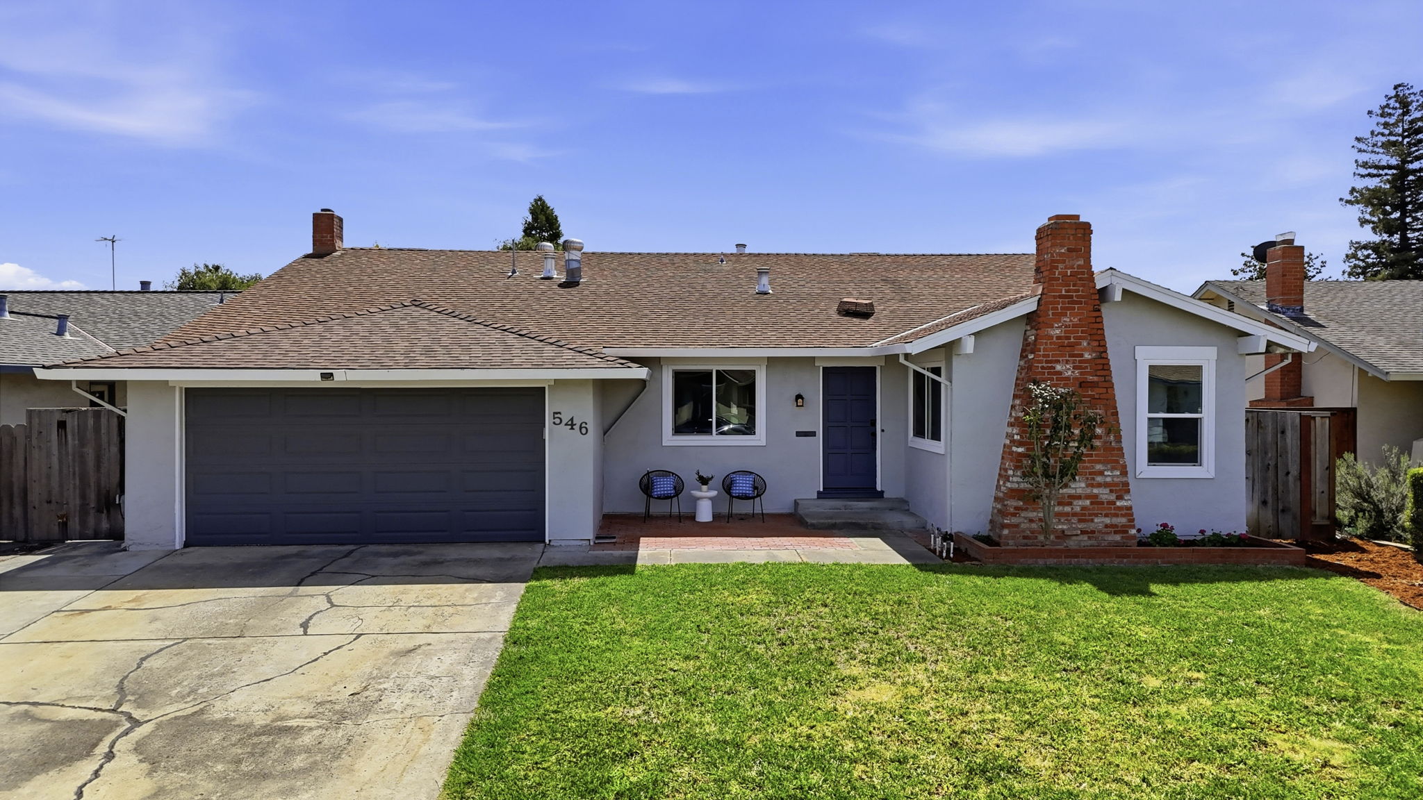 001_F8_AERIAL_546 Woodstock Way