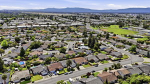 014_F8_AERIAL_546 Woodstock Way