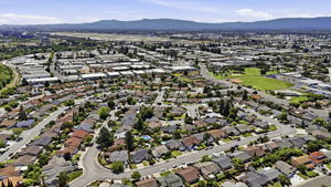 015_F8_AERIAL_546 Woodstock Way