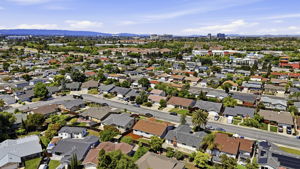 031_F8_AERIAL_546 Woodstock Way