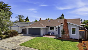 004_F8_AERIAL_546 Woodstock Way