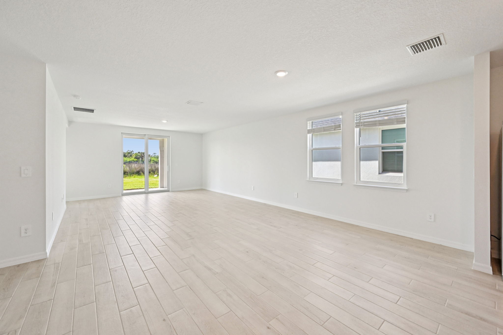 South Florida - Hampton Park - 5461 Hampton Park Cir Vero Beach South FL 32966-007