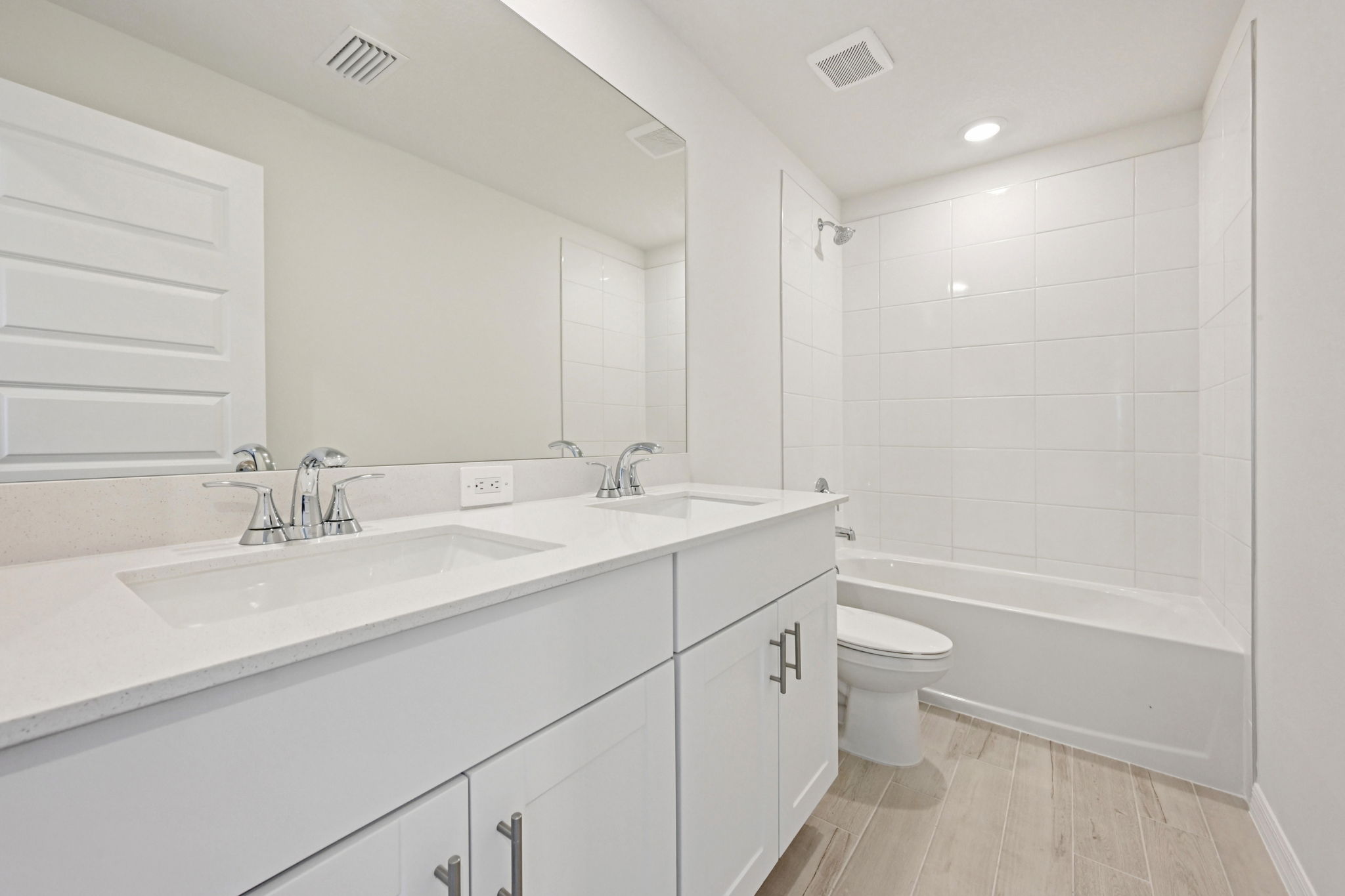 South Florida - Hampton Park - 5461 Hampton Park Cir Vero Beach South FL 32966-026