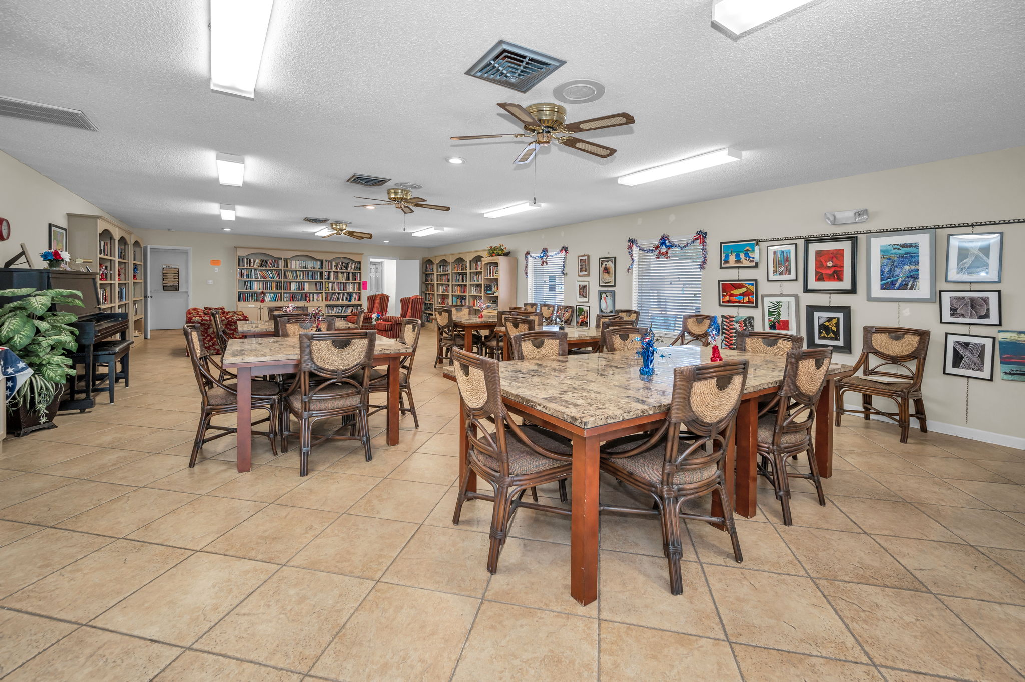 24-Clubhouse