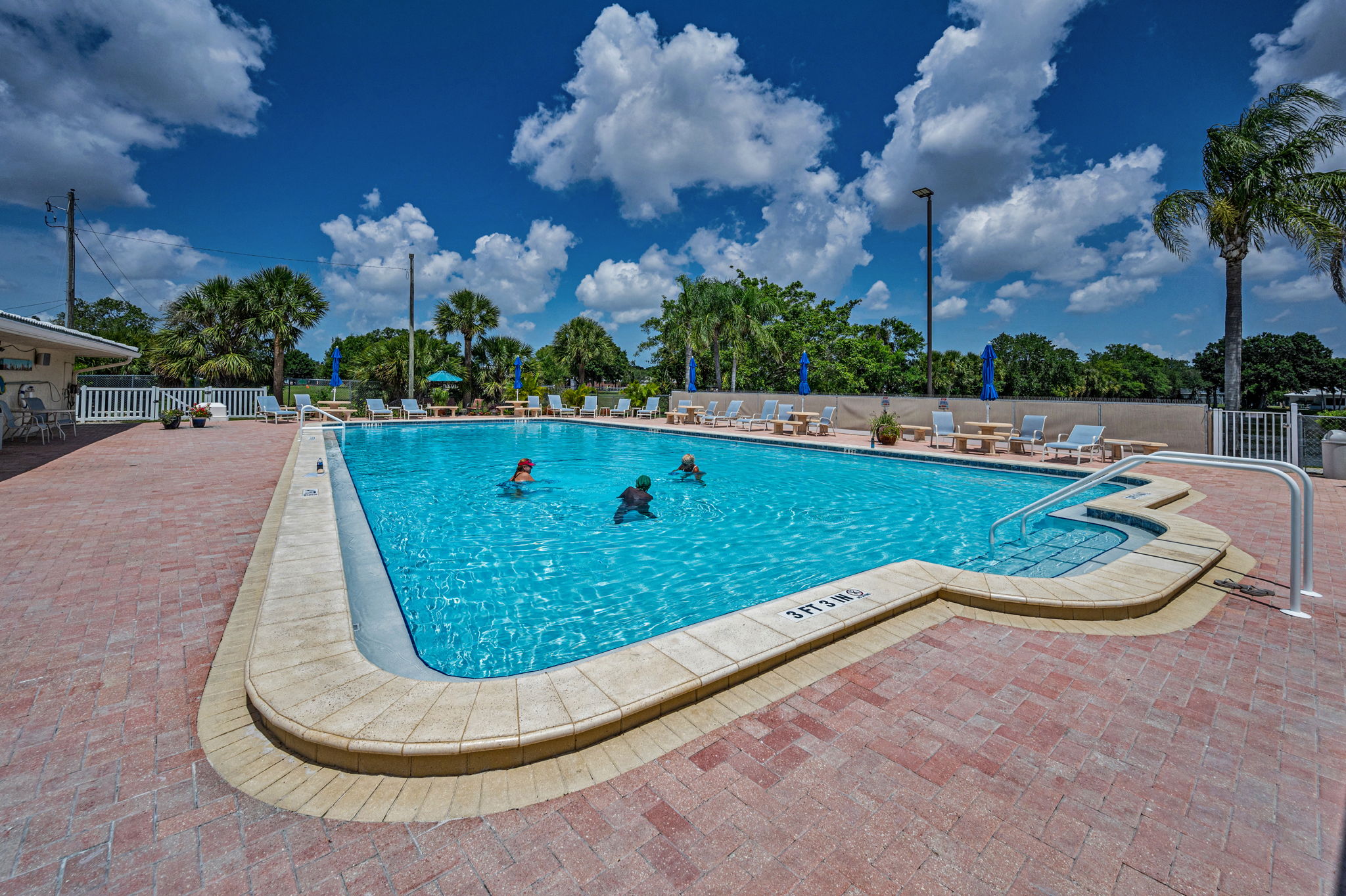 44-Pool