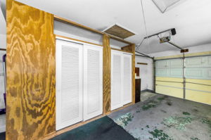 Garage 1
