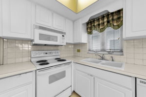 Kitchen 4