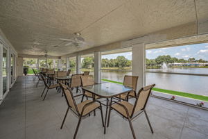 35-Clubhouse Lanai