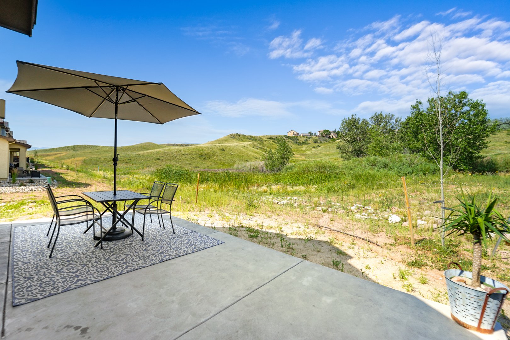 STUNNING MOUNTAIN SHADOWS PAIRED HOME FlyHi Photography