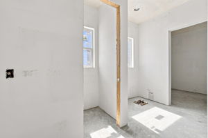 Primary Bathroom (2)