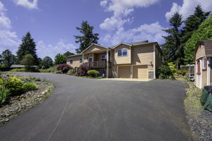  Photo 0