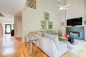 19 Living Room w Foyer