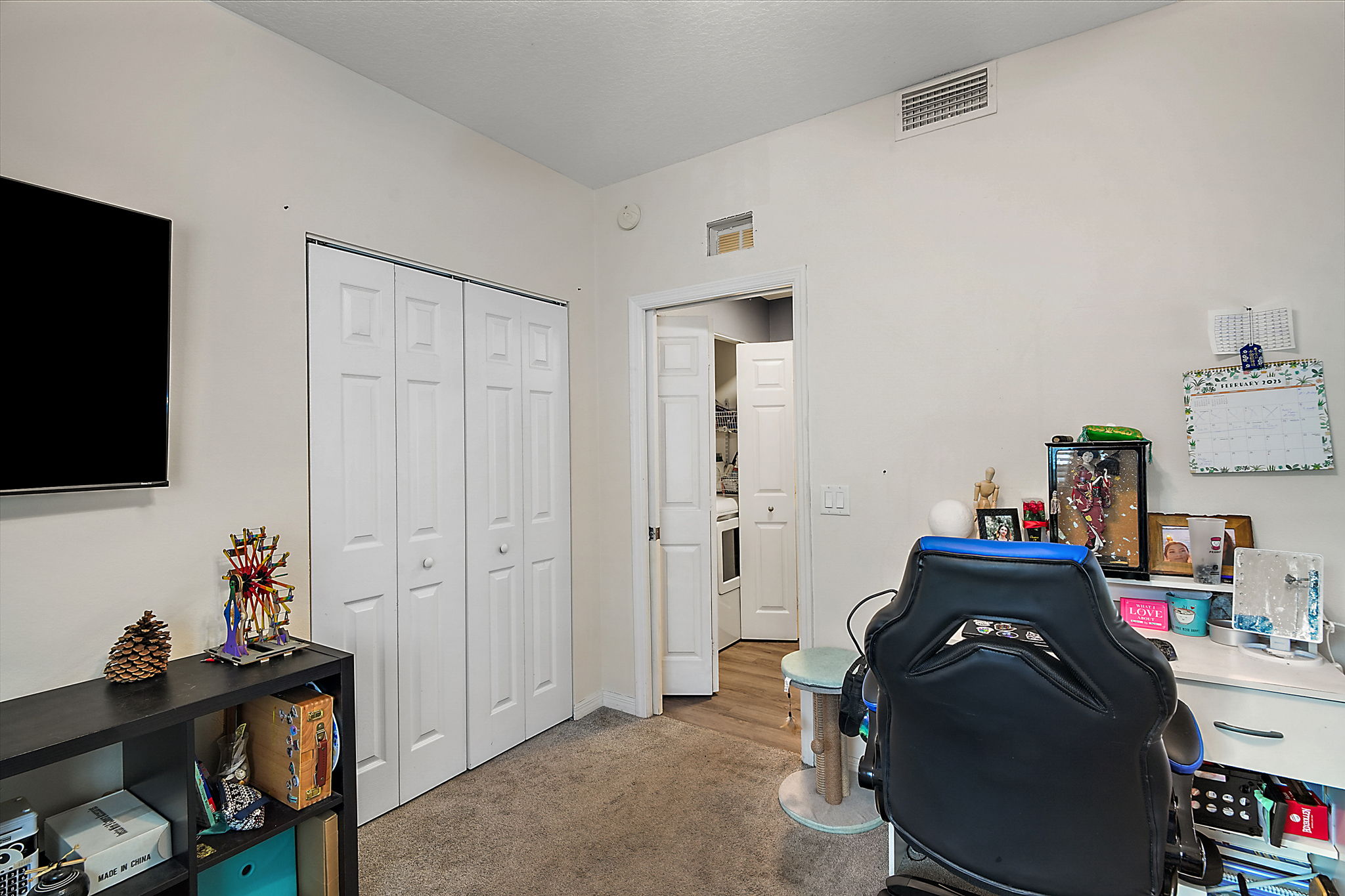  Photo 42