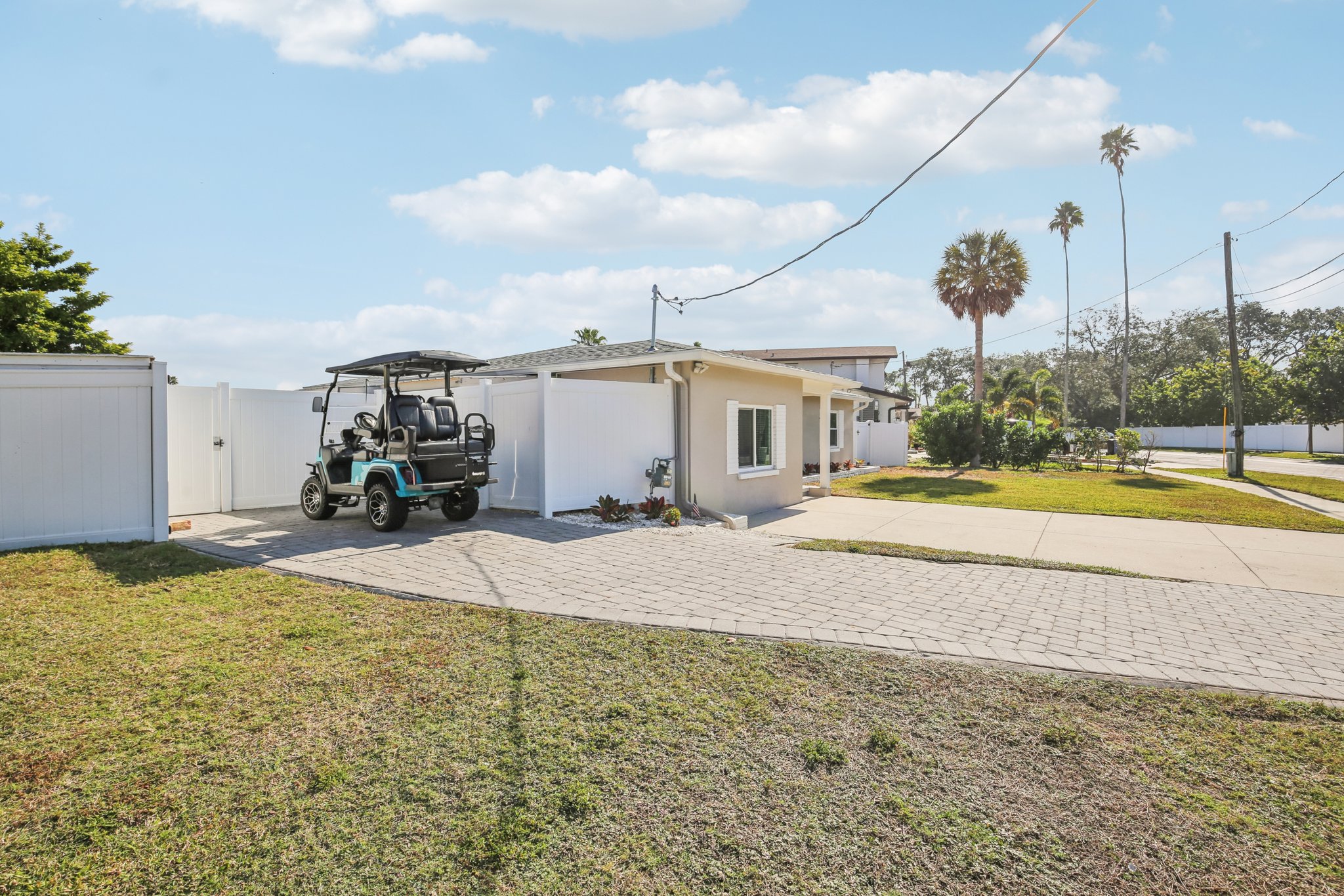 Bayou Grande Blvd NE-S0601-003.jpg