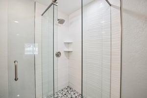 Bayou Grande Blvd NE-S0601-029.jpg