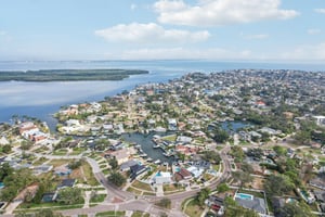 Bayou Grande Blvd NE-S0601-056.jpg