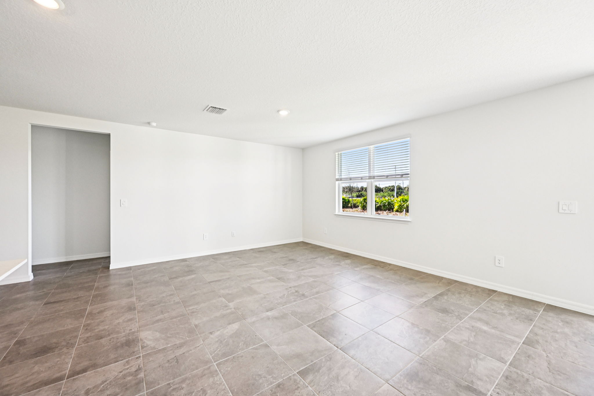 South Florida-Hampton Park- 5469 Hampton Park Cir Vero Beach South FL 32966-010