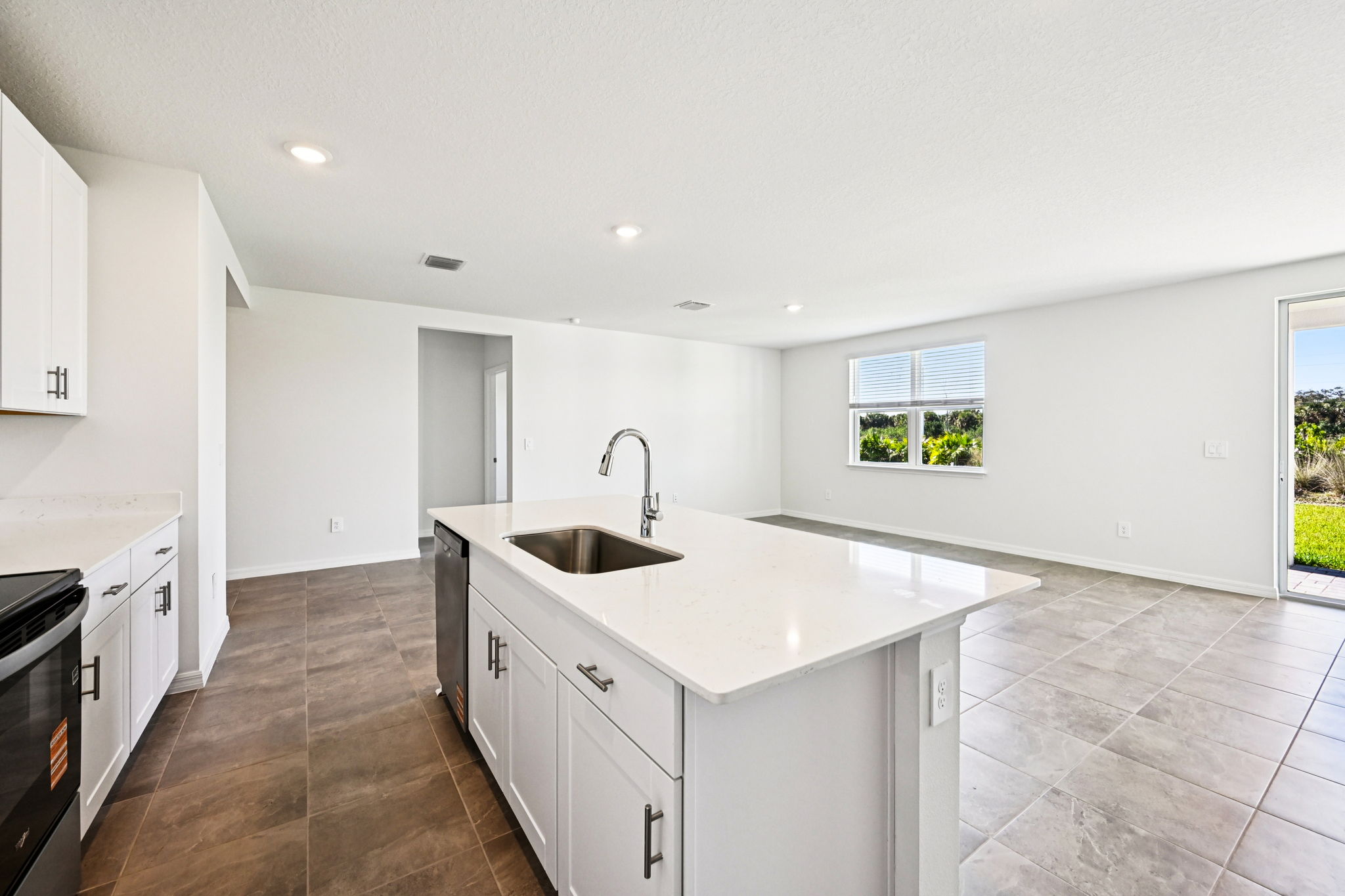 South Florida-Hampton Park- 5469 Hampton Park Cir Vero Beach South FL 32966-012