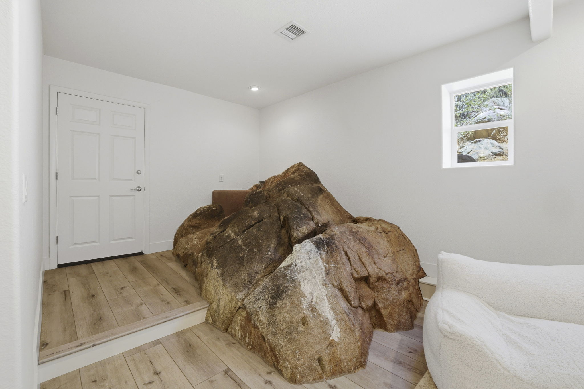 Family Room 4