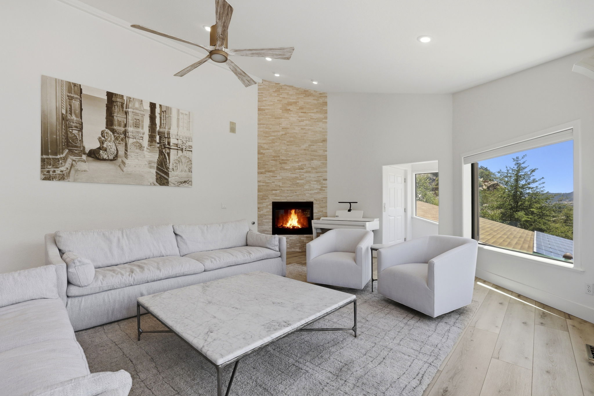 Living Room 4