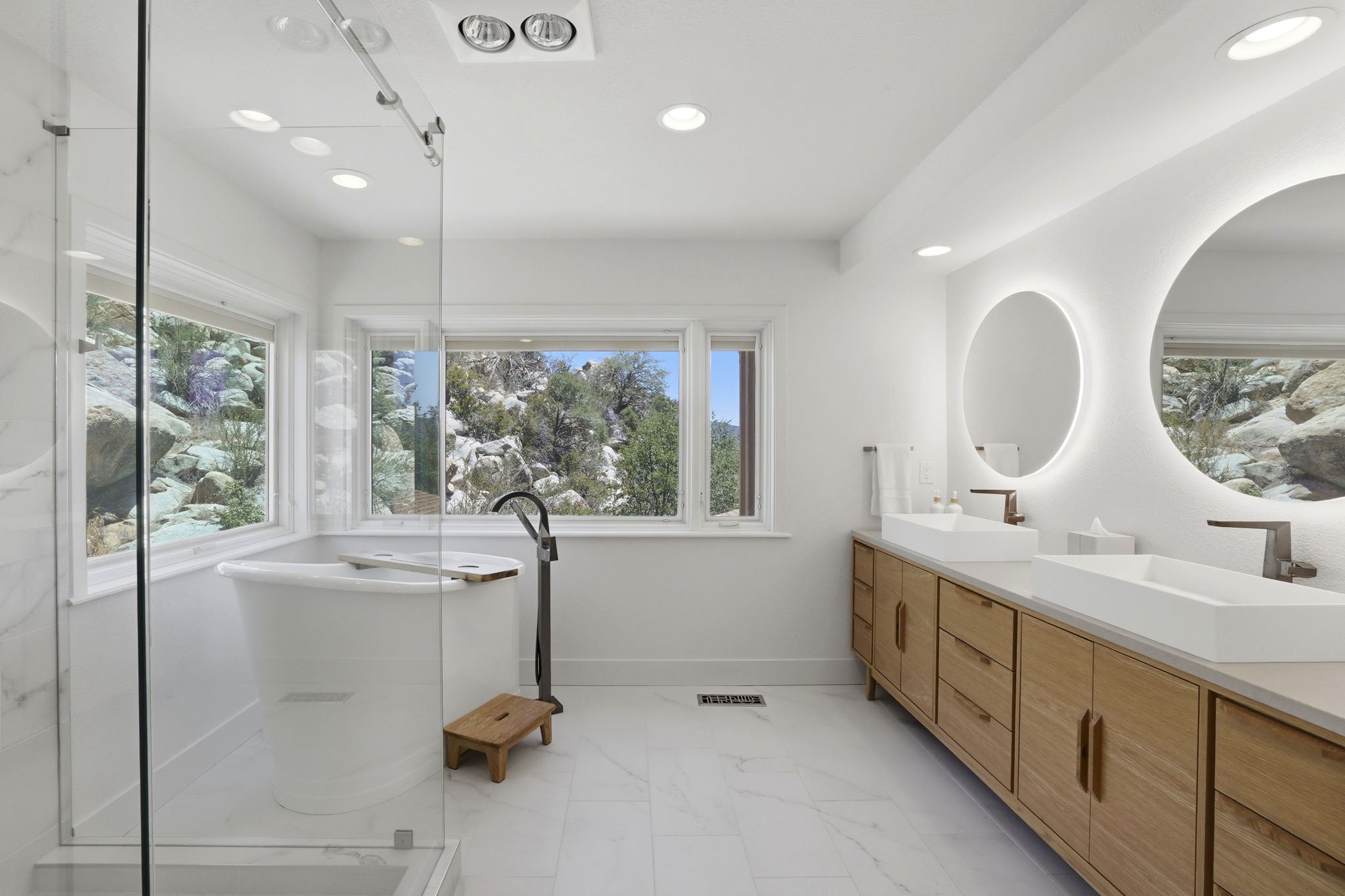 Primary Bathroom 4