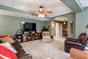  Photo 48