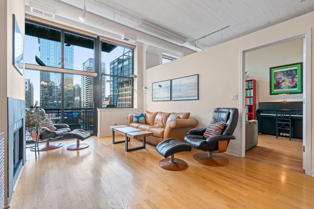  547 S Clark St 704, Chicago, IL 60605, US Photo 2