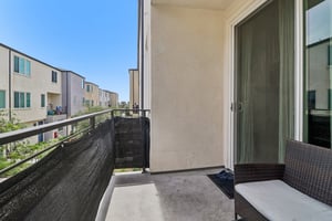 Seacliff Pl 84-S2508-026.jpg